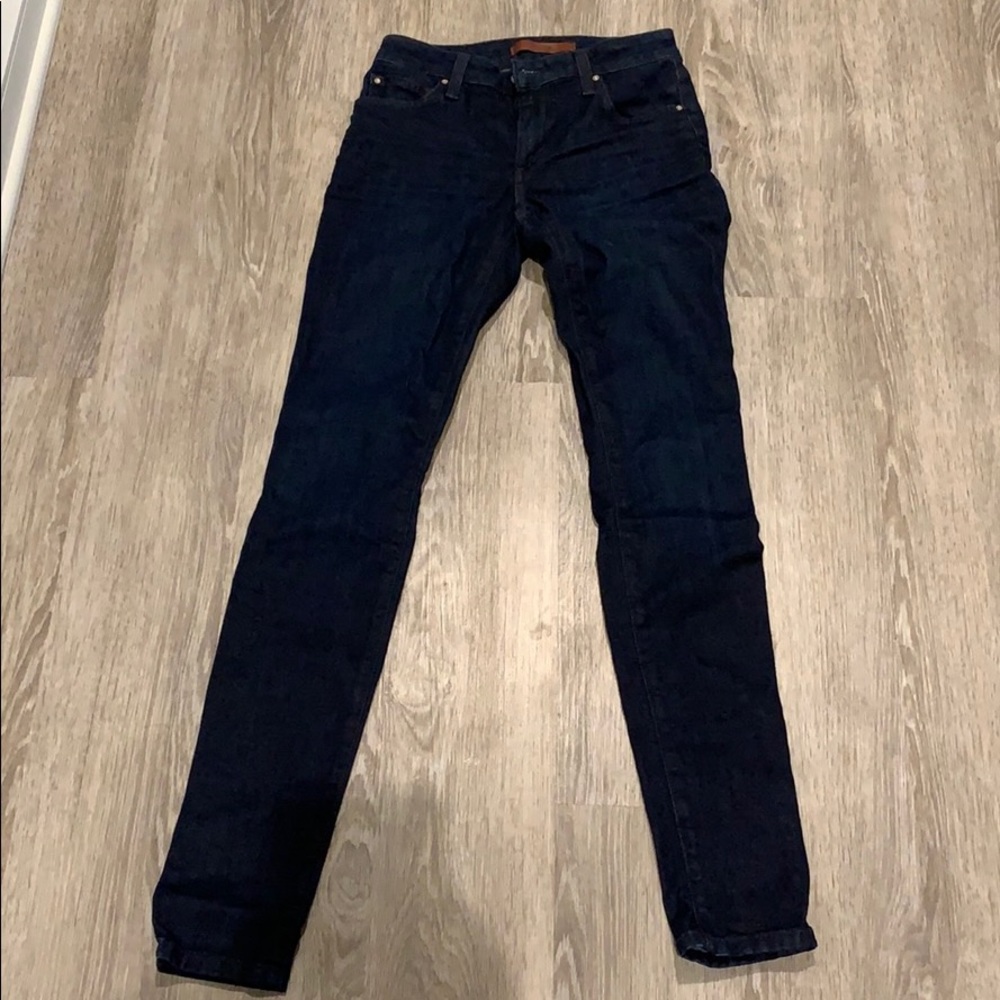 Joe’s “The Honey” skinny jeans